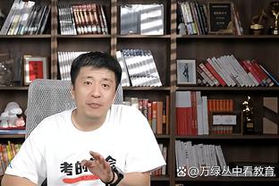 加纳乔被抱摔没判？滕哈赫：我都习惯了，整个赛季都这样